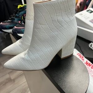 Elegant White Croc-Embossed Ankle Boots